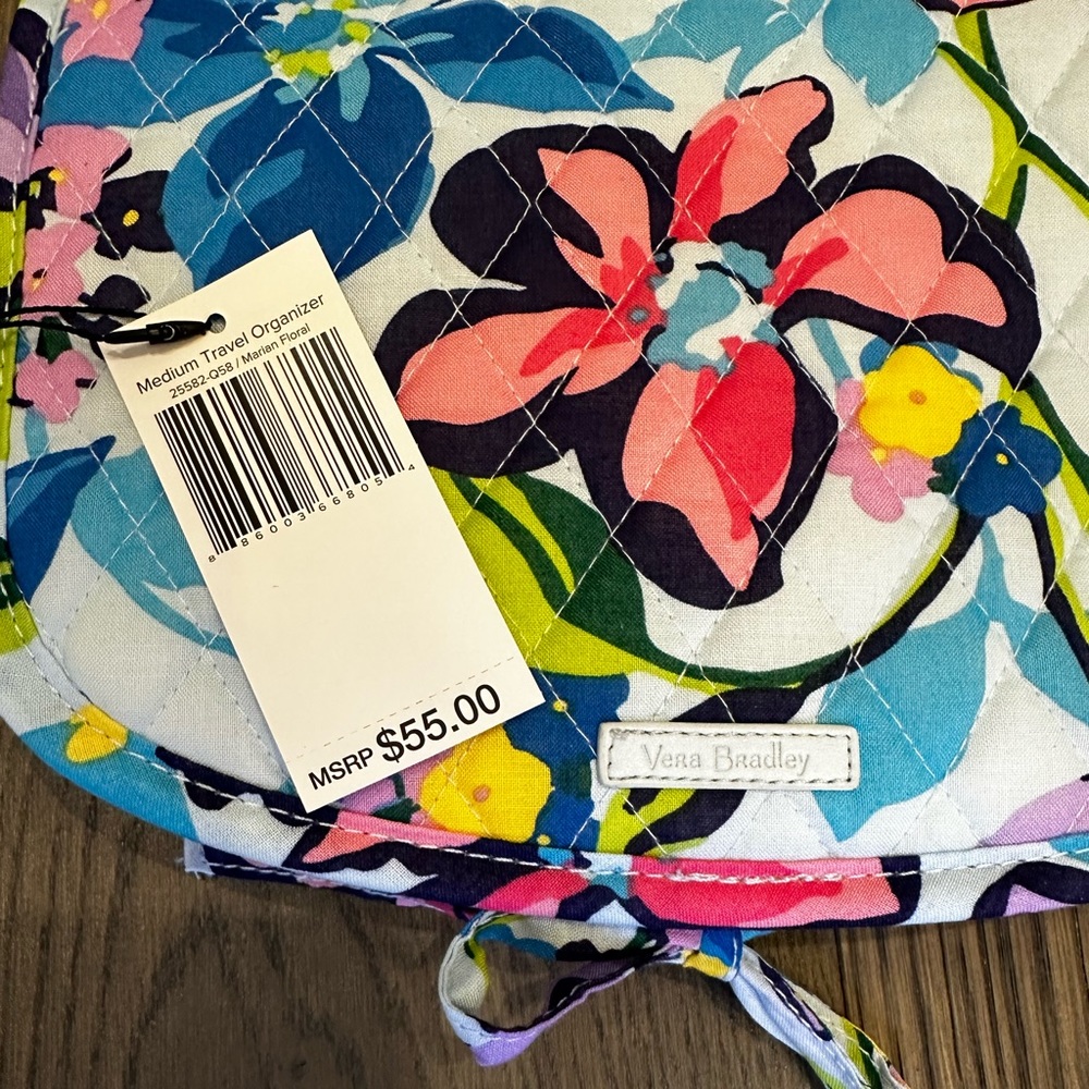❤️AMAZING DEAL❤️ Vera Bradley Medium Travel Organizer NWT - Picture 9 of 9